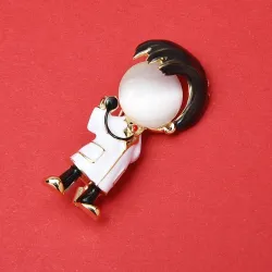 BrochesDoctor Brooches