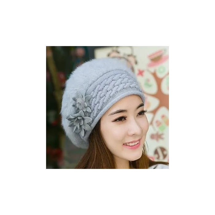 Sombreros & gorrasBeret hat - women - fur - with flower design