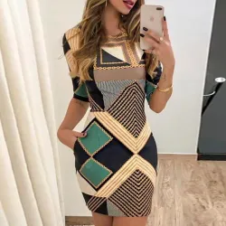 VestidosFashionable short sleeve dress - geometric shapes design