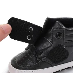 ZapatosSneajer antideslizantes para niños y niñas