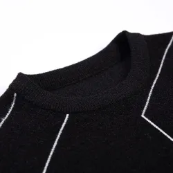 Fashionable warm sweater - slim fit - geometric lines printHoodies & Sweatshirt