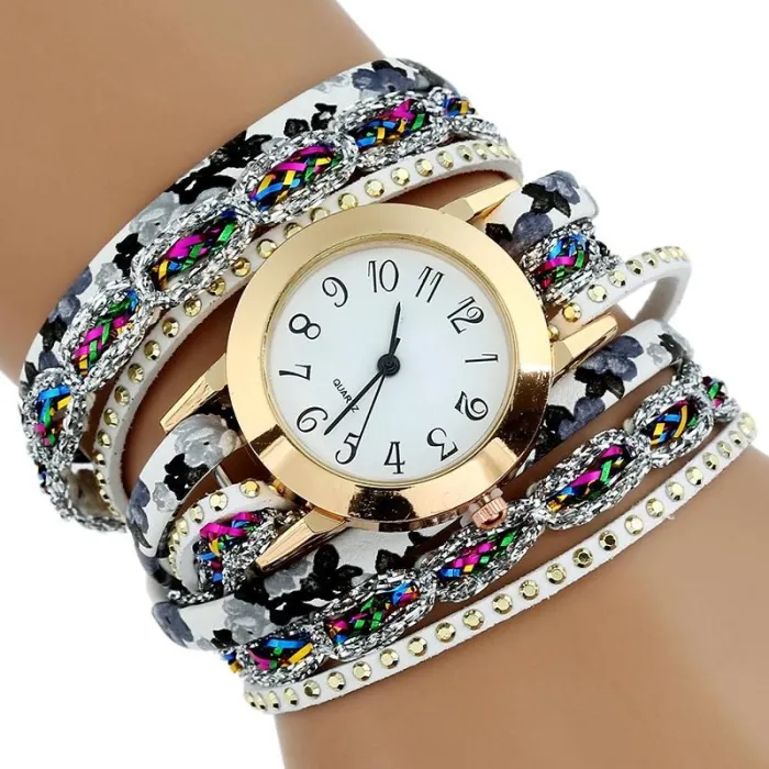 PulseraMultilayer floral bracelet - with a round quartz watch