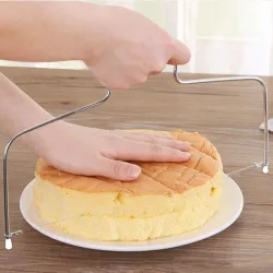 Cake slicer - stainless steel wire - adjustable heightBakeware
