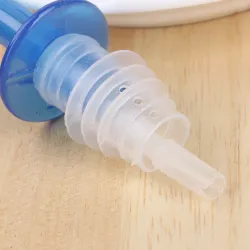 Bottle stopper & pourer - set 4 piecesBar supply