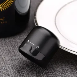 Wine bottle stopper - silicone sealed vacuum capBar supply