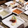 CubiertosVajilla elegante - vajilla de porcelana blanca - tazas - platillos - platos