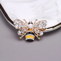 Crystal bee broochBrooches