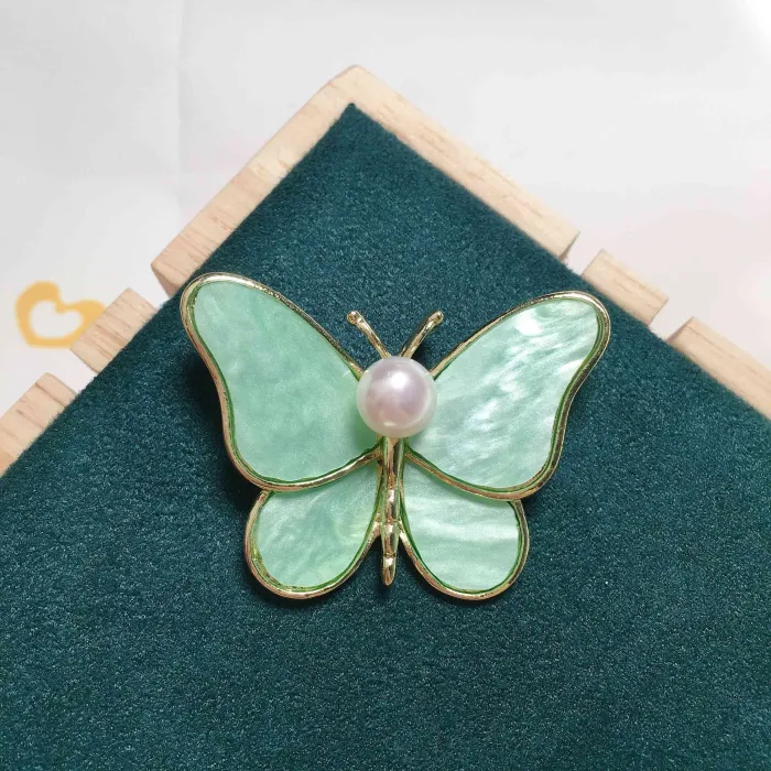 BrochesMariposa de concha con perla - broche
