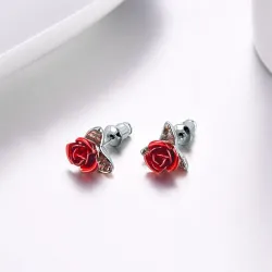 AretesPendientes de oro con rosa roja